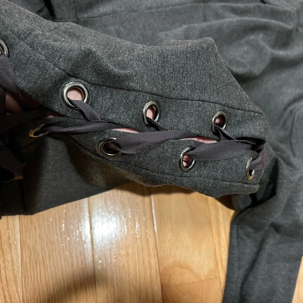 Gray saks 5th ave fleece with cut out side - Picture 4 of 5
